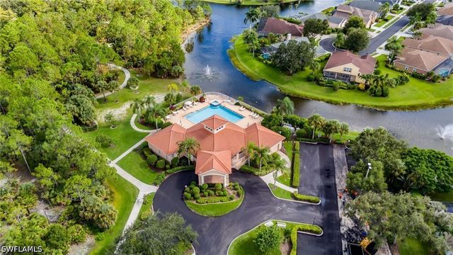 315 Burnt Pine DR, Naples, FL 34119