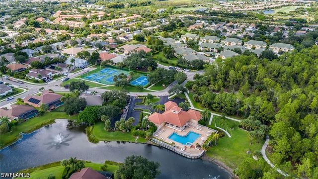 315 Burnt Pine DR, Naples, FL 34119