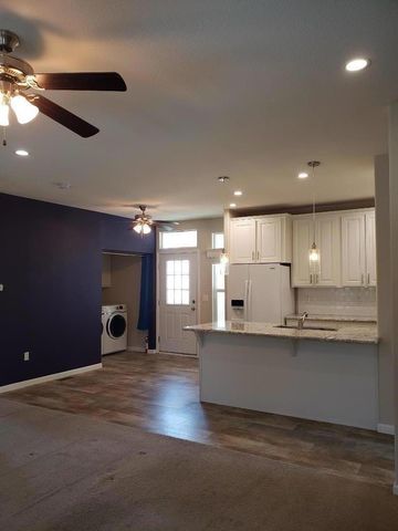 440 MOFFETT Boulevard, Mountain View, CA 94043