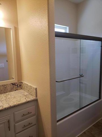 440 MOFFETT Boulevard, Mountain View, CA 94043