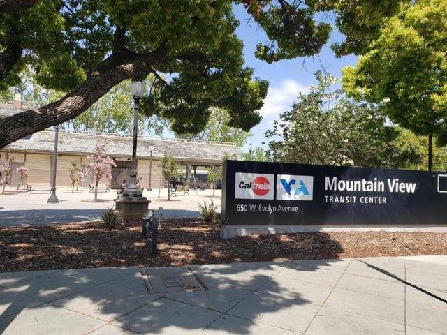 440 MOFFETT Boulevard, Mountain View, CA 94043