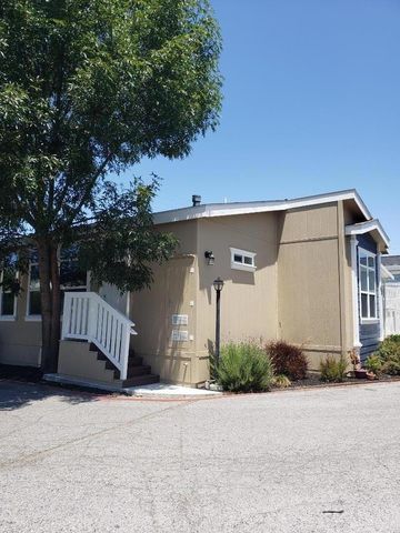 440 MOFFETT Boulevard, Mountain View, CA 94043