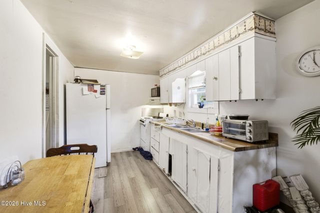 304 NE 50th Street, Oak Island, NC 28465