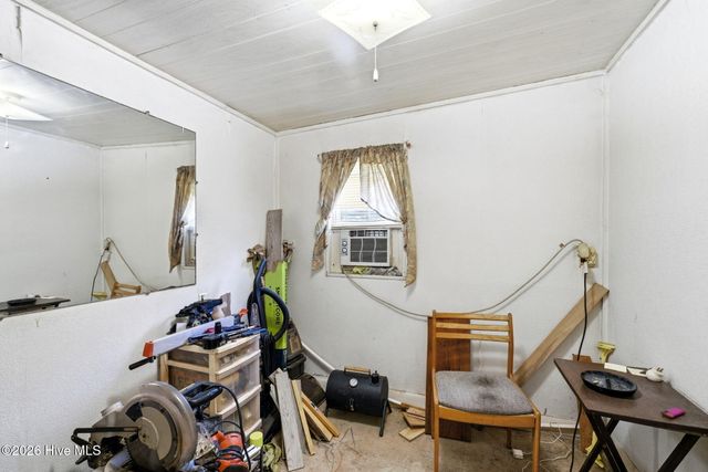 304 NE 50th Street, Oak Island, NC 28465