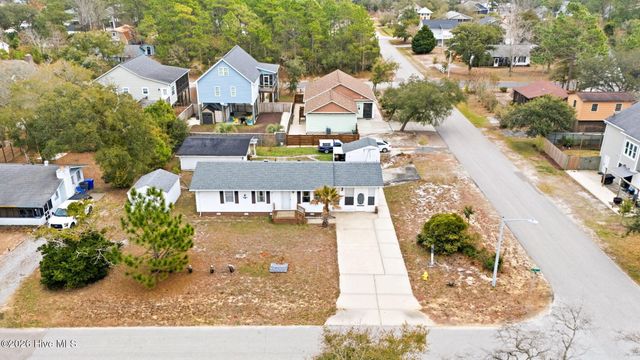 304 NE 50th Street, Oak Island, NC 28465