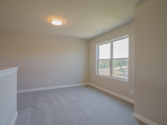 3106 Forestside Lane, Valparaiso, IN 46385