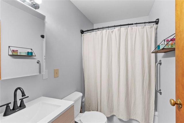 914 N Folger Street, Carrollton, MO 64633