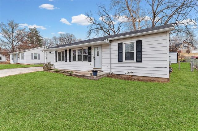 914 N Folger Street, Carrollton, MO 64633