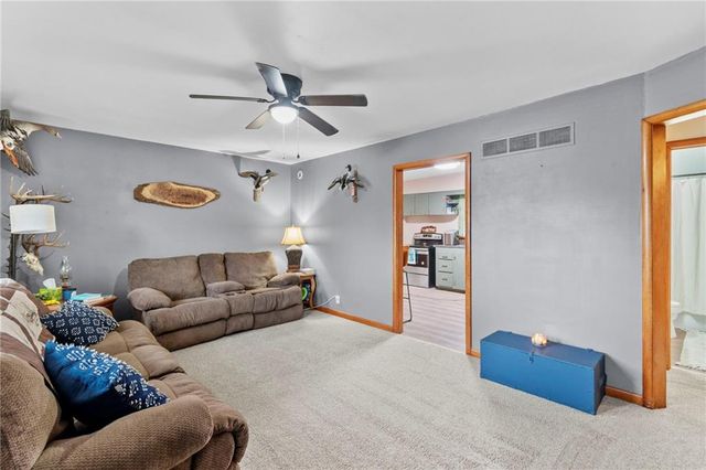 914 N Folger Street, Carrollton, MO 64633