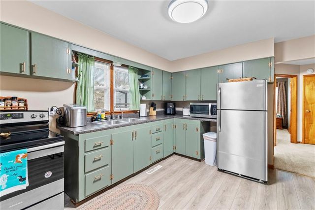 914 N Folger Street, Carrollton, MO 64633