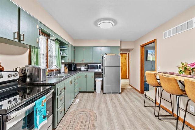 914 N Folger Street, Carrollton, MO 64633