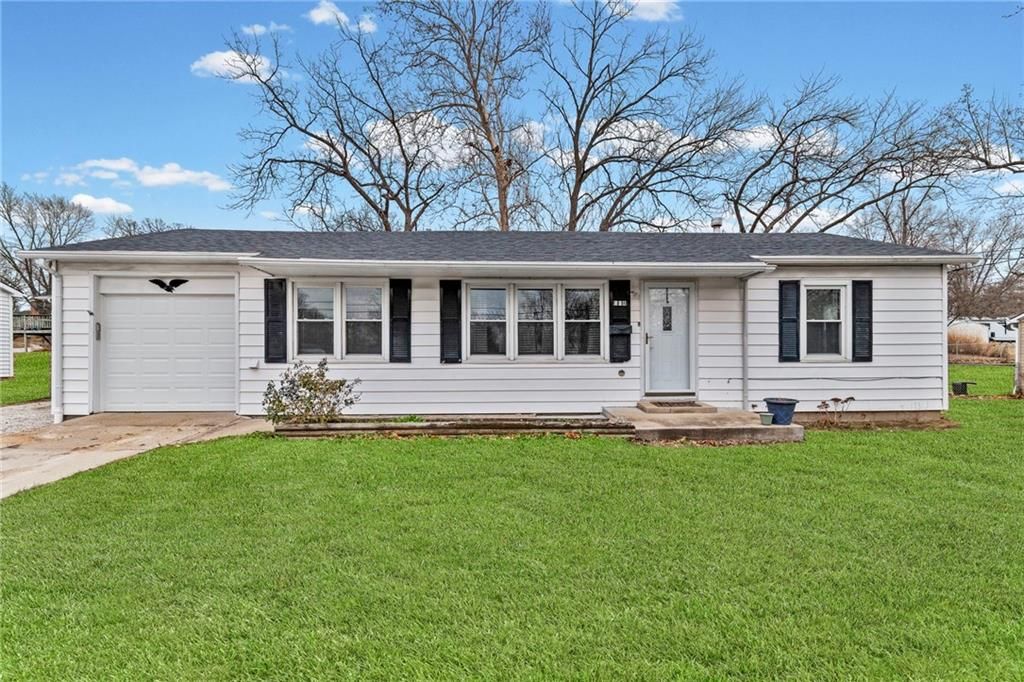 914 N Folger Street, Carrollton, MO 64633