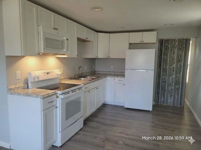 1391 Wells Street, Burton, MI 48529