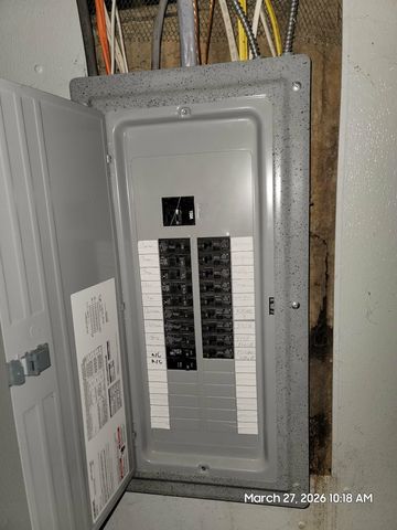 1391 Wells Street, Burton, MI 48529