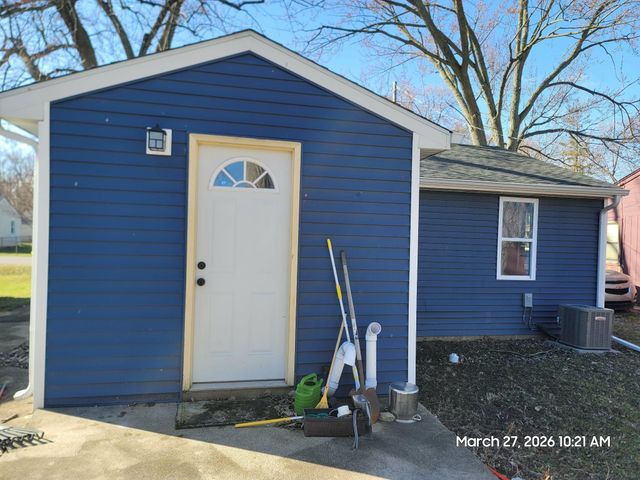 1391 Wells Street, Burton, MI 48529