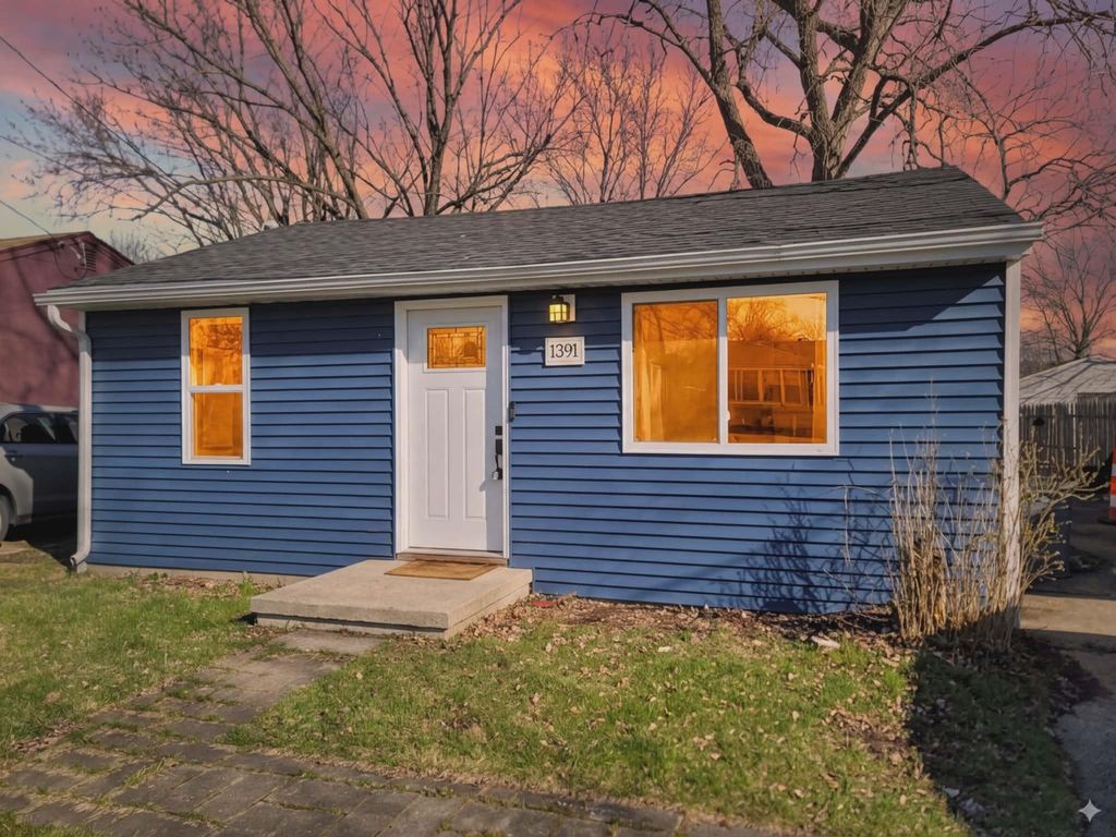 1391 Wells Street, Burton, MI 48529