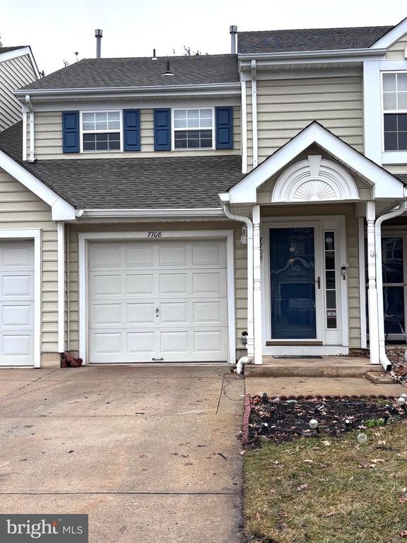 7708-B NORMANDY DR, Mount Laurel, NJ 08054