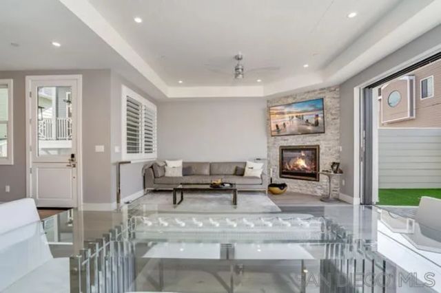 710 E Avenue, Coronado, CA 92118