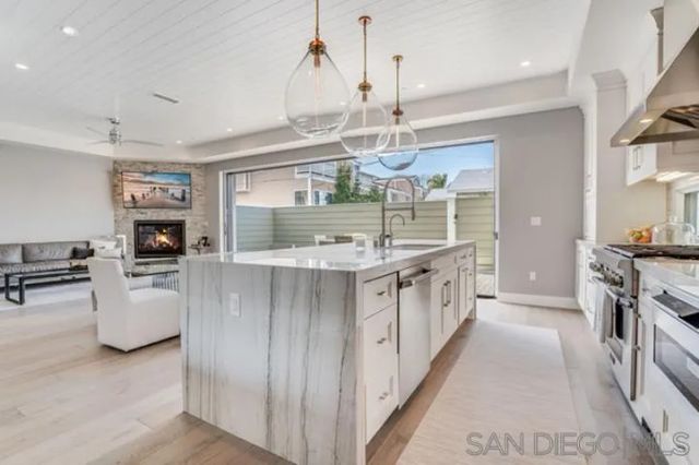 710 E Avenue, Coronado, CA 92118