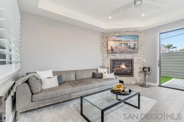 710 E Avenue, Coronado, CA 92118