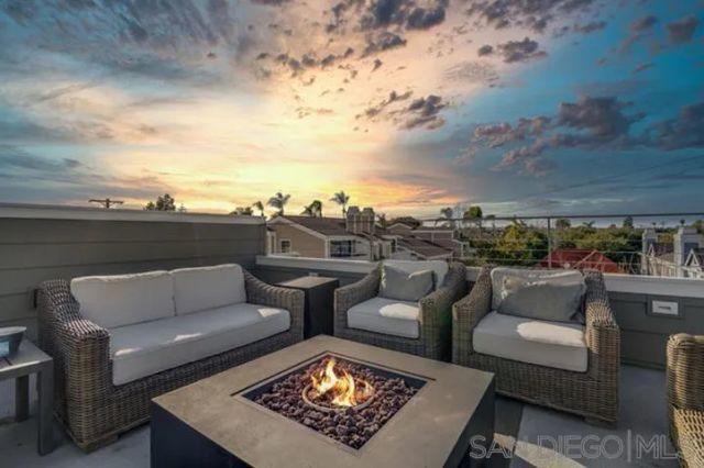 710 E Avenue, Coronado, CA 92118