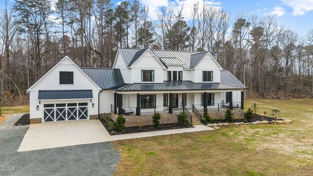 2418 Crossroads Avenue, Hillsborough, NC 27278