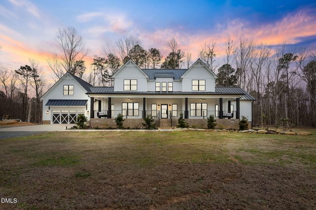 2418 Crossroads Avenue, Hillsborough, NC 27278