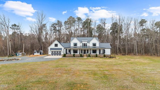 2418 Crossroads Avenue, Hillsborough, NC 27278