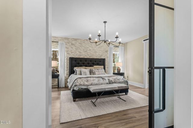 2418 Crossroads Avenue, Hillsborough, NC 27278