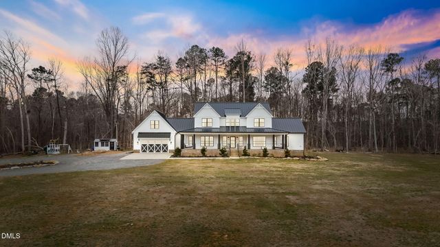 2418 Crossroads Avenue, Hillsborough, NC 27278