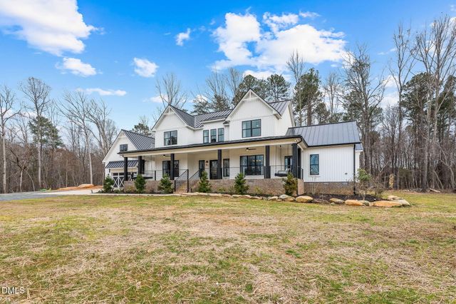 2418 Crossroads Avenue, Hillsborough, NC 27278