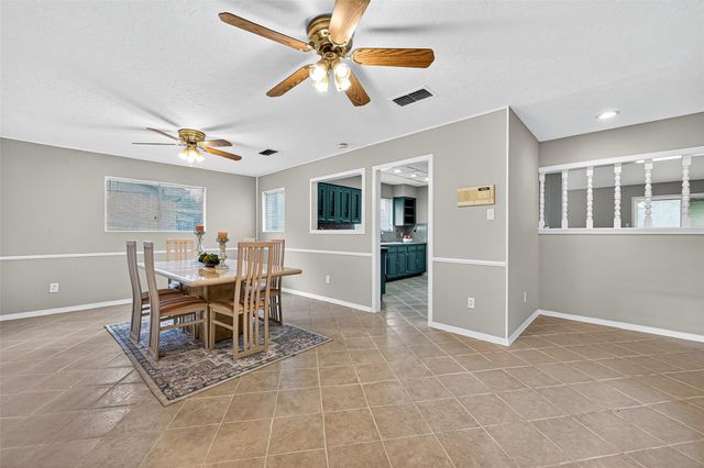 3415 W Creek Club Drive, Missouri City, TX 77459