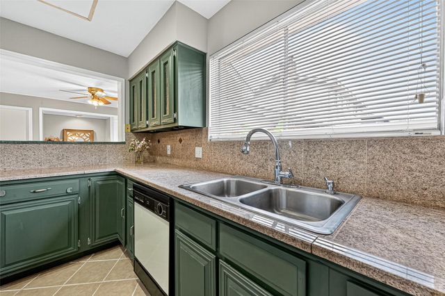 3415 W Creek Club Drive, Missouri City, TX 77459