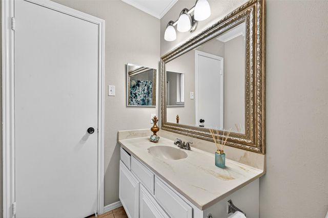 3415 W Creek Club Drive, Missouri City, TX 77459