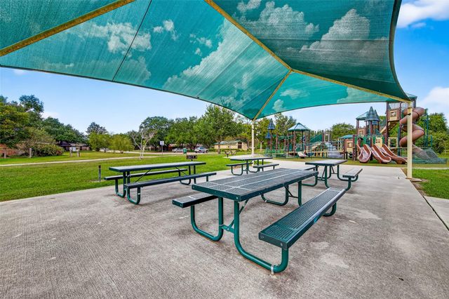 3415 W Creek Club Drive, Missouri City, TX 77459