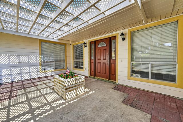 3415 W Creek Club Drive, Missouri City, TX 77459