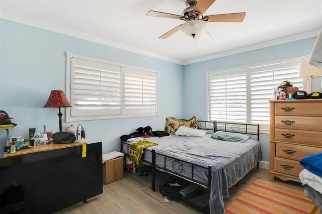 2401 SE 12th Street, Pompano Beach, FL 33062