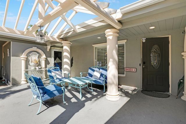 2401 SE 12th Street, Pompano Beach, FL 33062