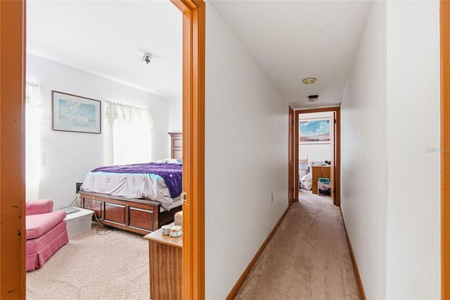 1014 E OKALOOSA AVENUE, Tampa, FL 33604