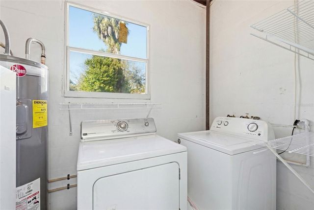 1014 E OKALOOSA AVENUE, Tampa, FL 33604