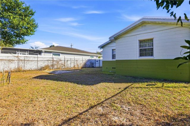 1014 E OKALOOSA AVENUE, Tampa, FL 33604