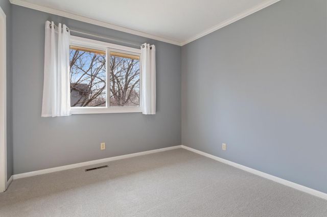 239 16th Avenue SW, New Brighton, MN 55112