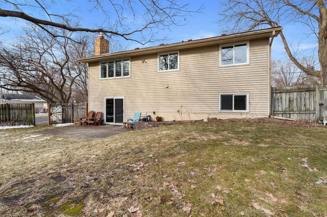 239 16th Avenue SW, New Brighton, MN 55112