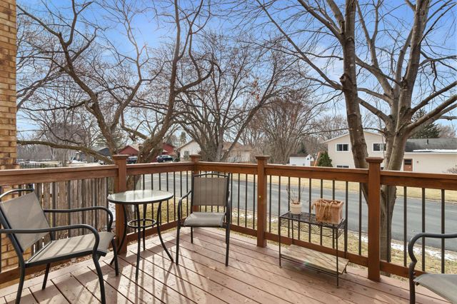 239 16th Avenue SW, New Brighton, MN 55112