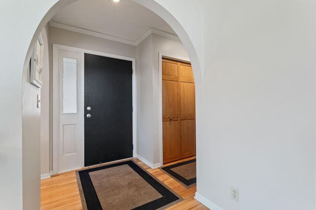 239 16th Avenue SW, New Brighton, MN 55112