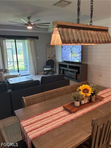 1999 Parson ST, Naples, FL 34120