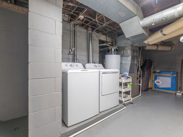 2409 Kenway Drive, Des Moines, IA 50310