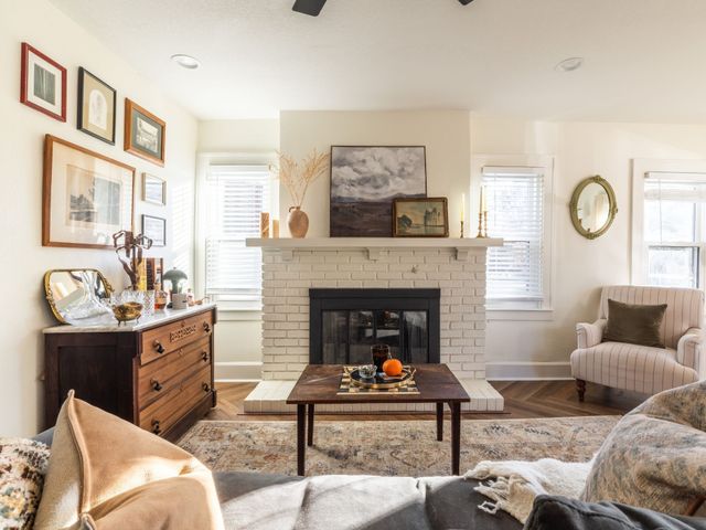 2409 Kenway Drive, Des Moines, IA 50310