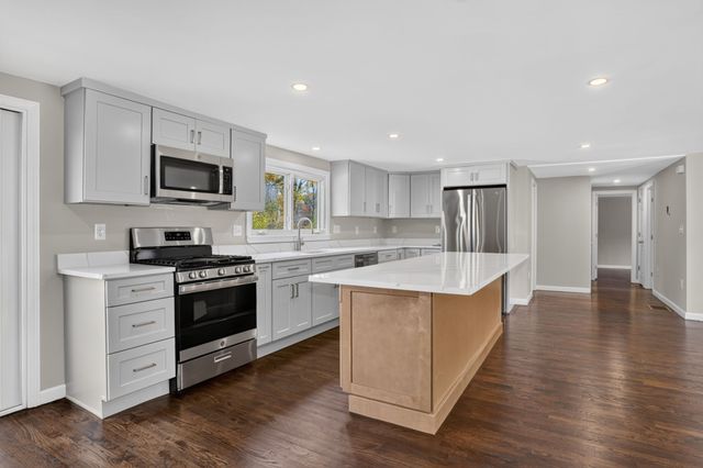 417 Bigelow Street, Marlborough, MA 01752