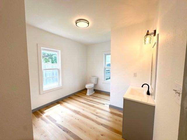 1008 W 12th Street, Bonham, TX 75418